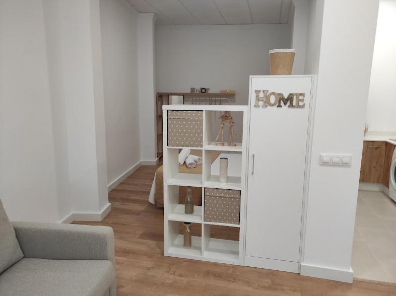 Apartamento Turistico Leo Baena Exteriör bild