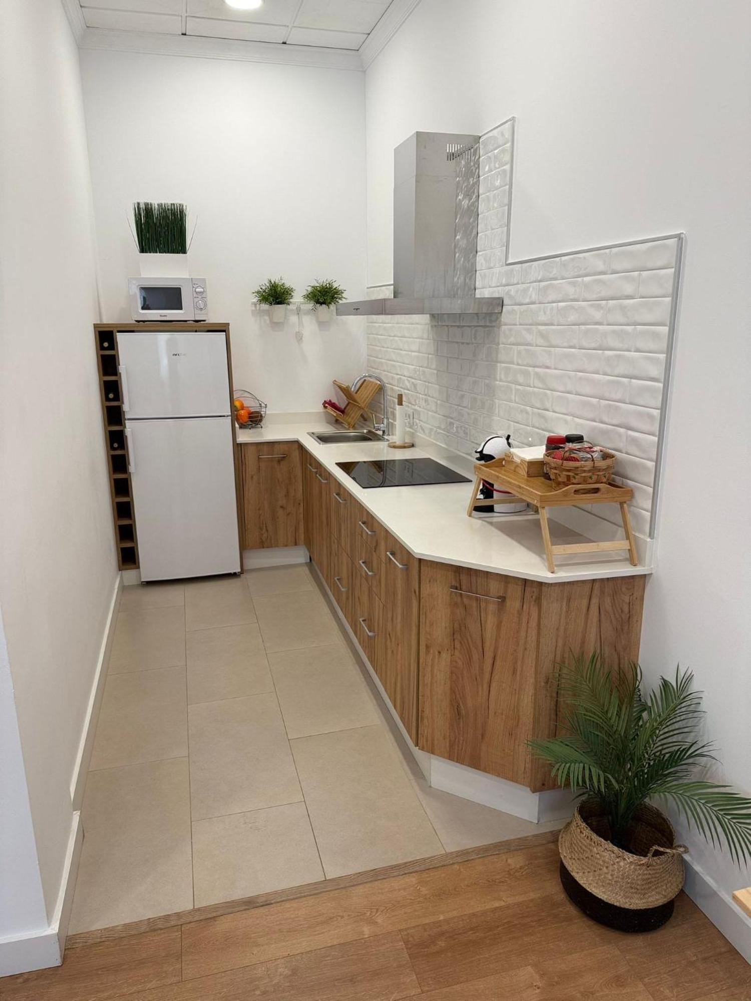 Apartamento Turistico Leo Baena Exteriör bild
